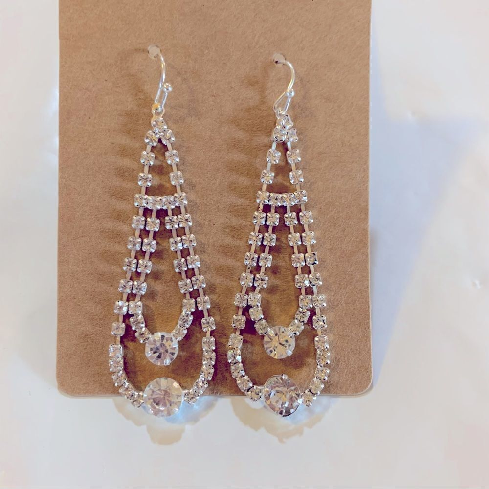 Faceted Rhinestone Fancy Pierced Earrings Silvee Tone Metal 2.5” Bling Gorgeous